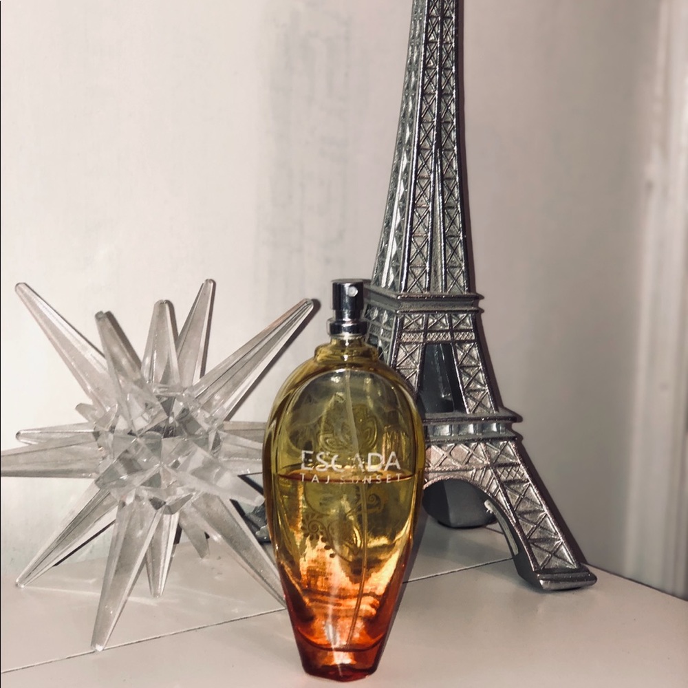 Escada Taj Sunset